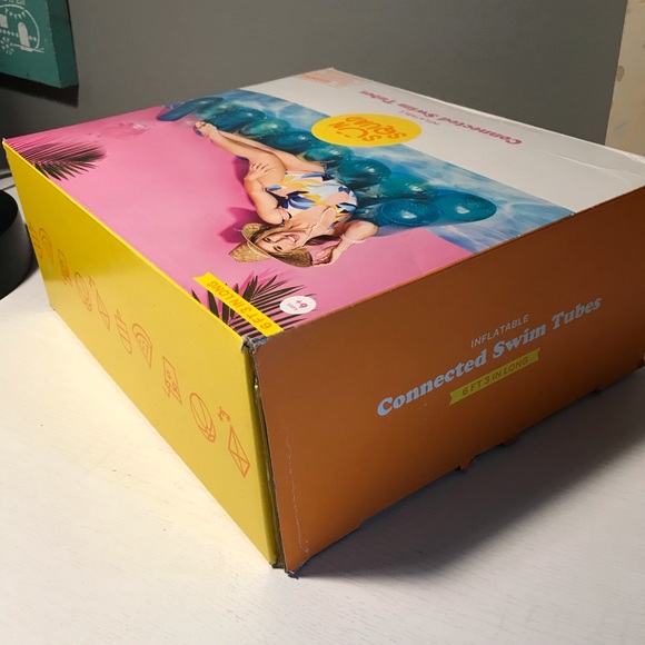 Sun Squad Inflatable Float - Picture 2 of 7